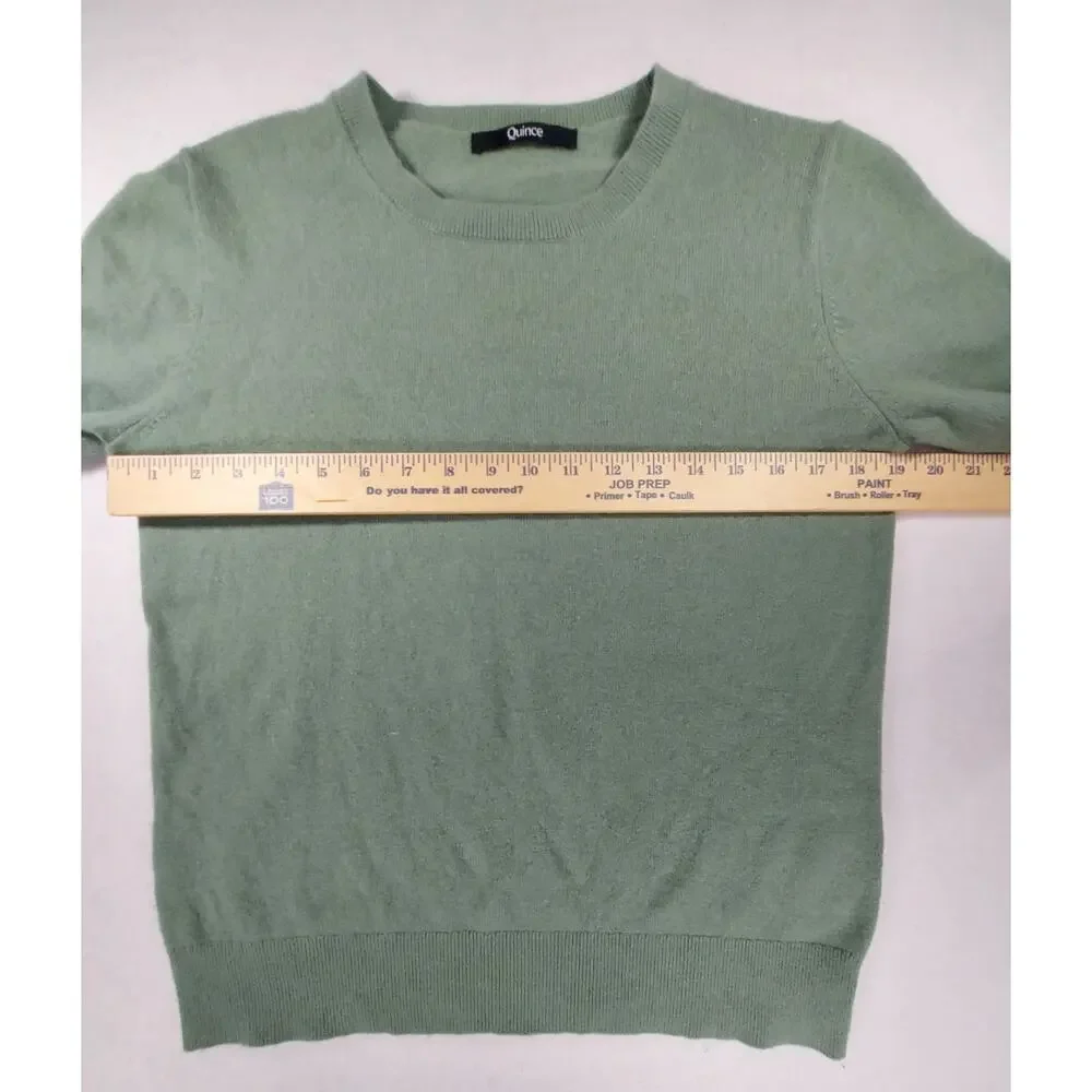 Quince 100% Cashmere Crewneck Sweater Moss Green Knit Pullover Minimalist Medium